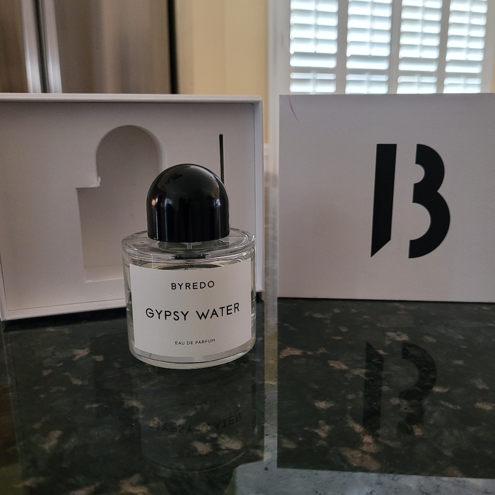 Byredo Gypsy Water Perfume Bottle — Clear Glass with Black Cap